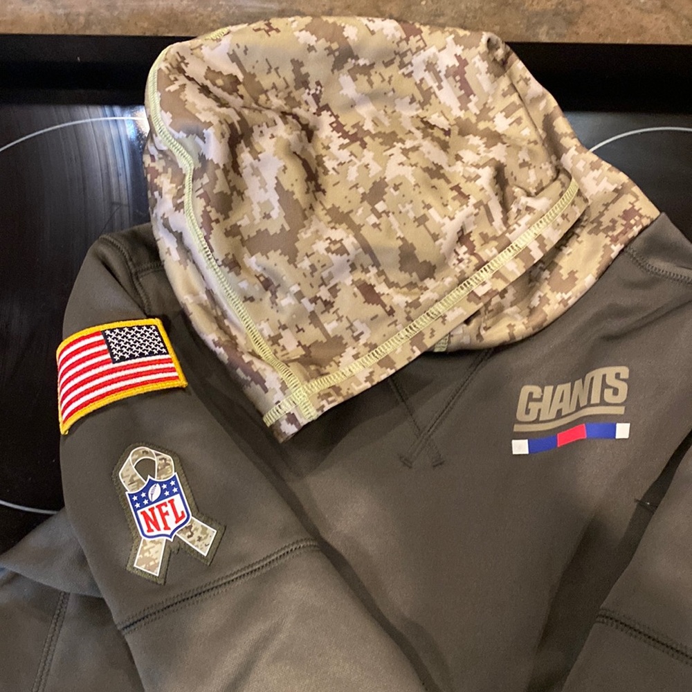 Brand new military GIANTS hoodie from fanatics.